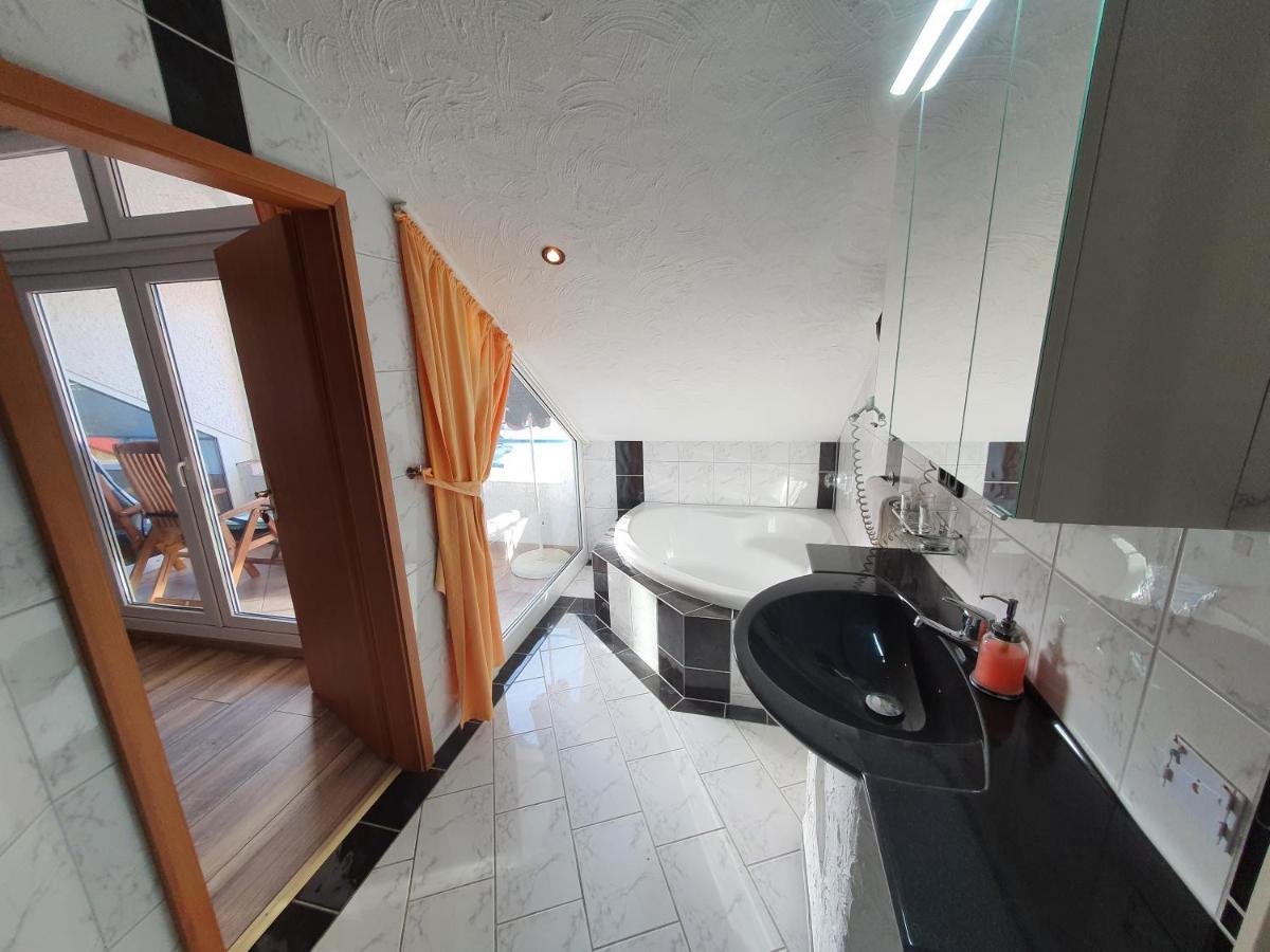 Hotel Ederseeblick Екстериор снимка