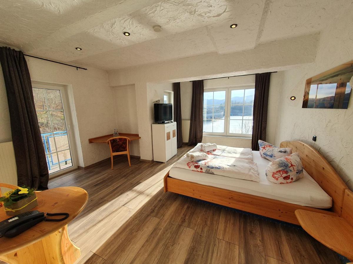 Hotel Ederseeblick Екстериор снимка