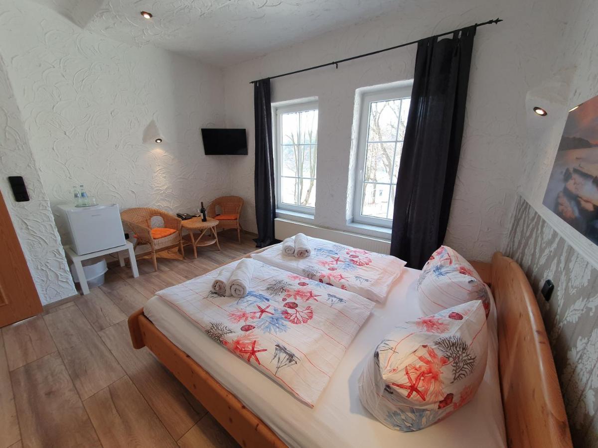 Hotel Ederseeblick Екстериор снимка