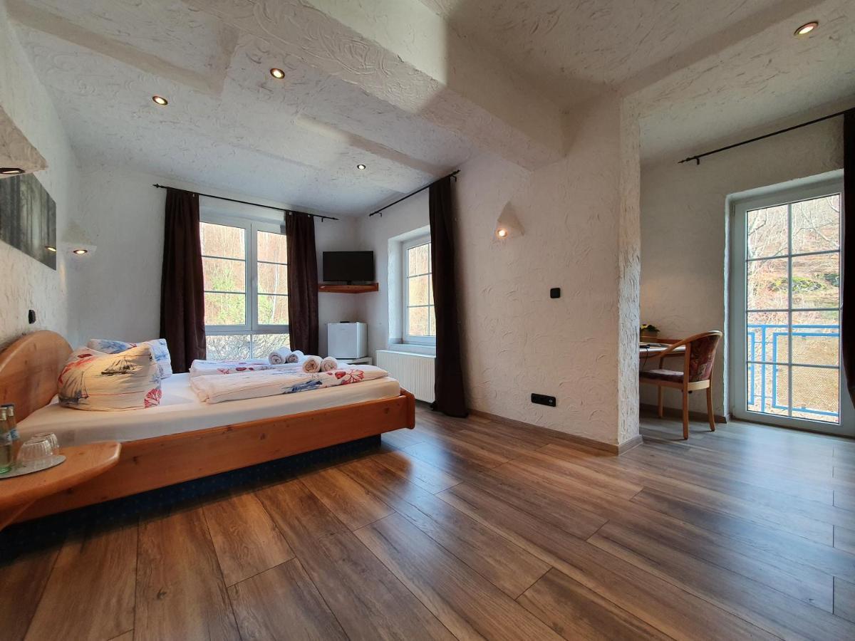 Hotel Ederseeblick Екстериор снимка