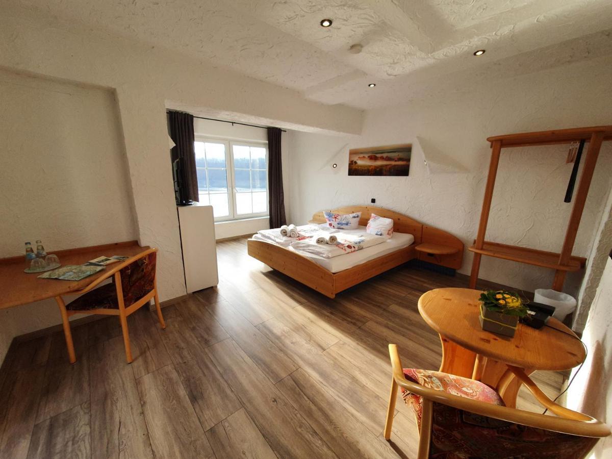 Hotel Ederseeblick Екстериор снимка