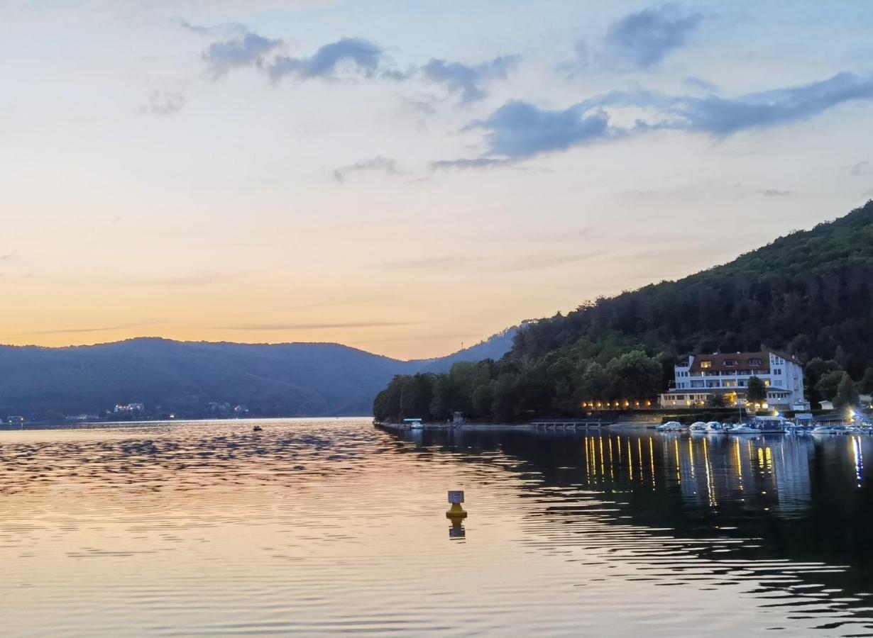 Hotel Ederseeblick Екстериор снимка